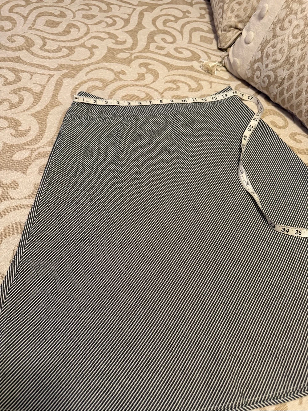 Harvé Benard Navy White Seersucker A-Line Skirt Size 10